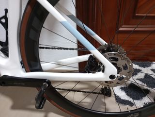 Bicicleta Megamo Pulse 2025 Di2 105 talla M