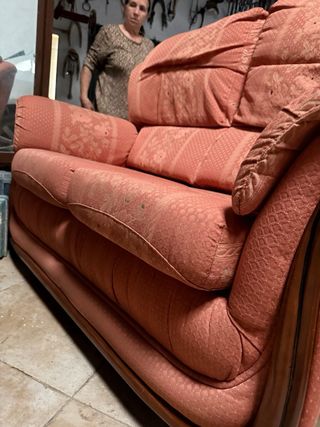 Sofá de 2 plazas con estampado floral