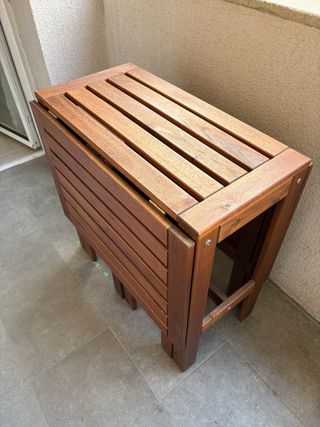 Mesa plegable de madera