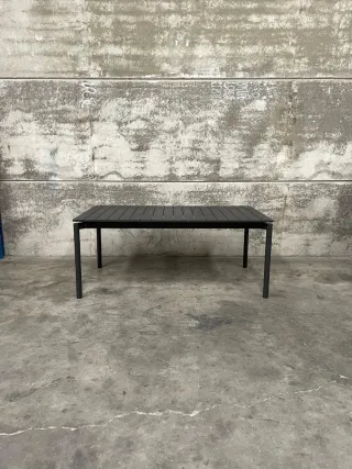 Mesa extensible de exterior Zaltana de aluminio acabado gris oscuro mate 180(240)x100cm