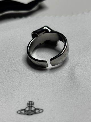 Anillo Vivienne Westwood Ajustable Plata