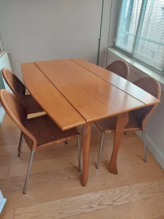 Pack de mesa comedor extensible + 4 sillas