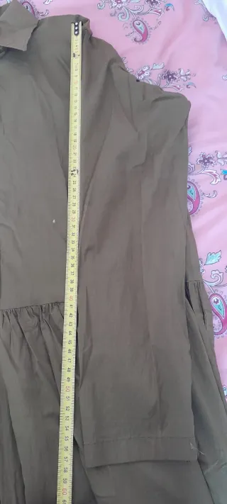 Vestido blanco con bordado plateado