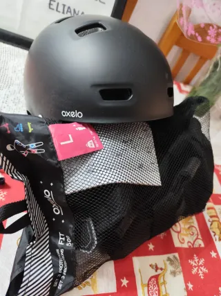 Casco Oxelo Talla L Negro + Protecciones