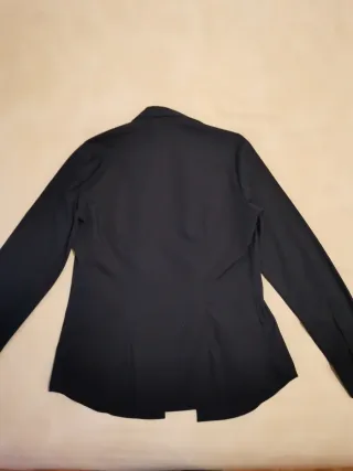 Camisa negra entallada