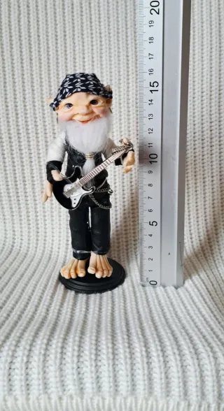 Duendecillo rockero artesanal guitarra