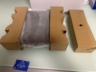 Consola PS4 Pro 1TB + 1 Mando + 8 juego.