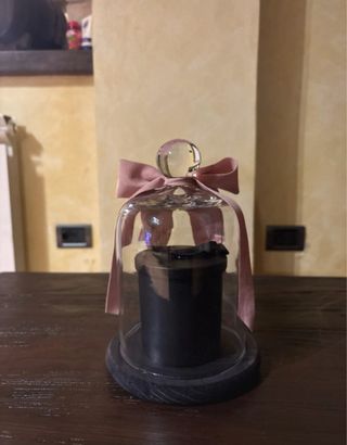 campana per candele. candela usata.