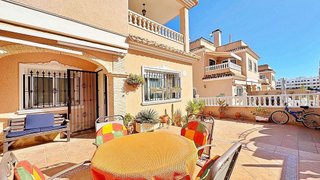 Casa adosada en venta en Campos de Golf - Villa Martin - Los Dolses en Orihuela
