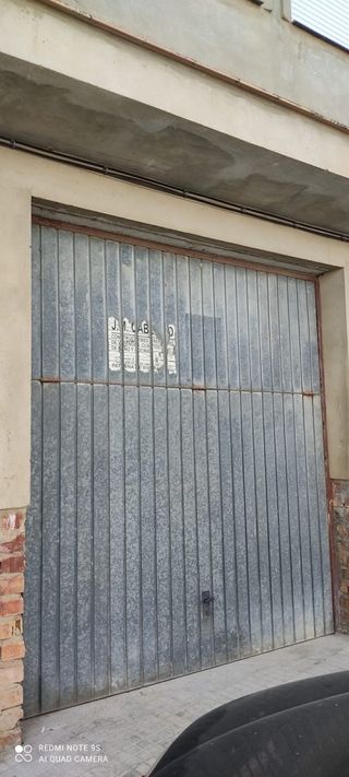 Puerta de garaje metálica