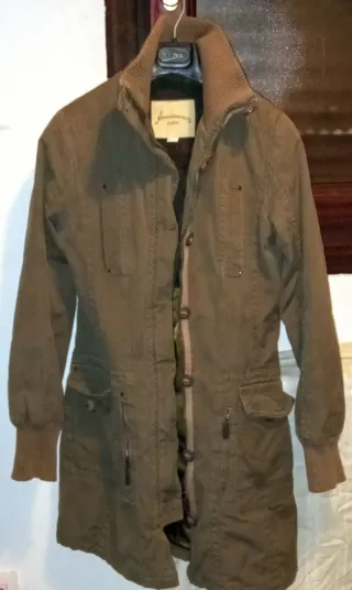 Abrigo Stradivarius verde militar