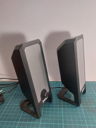 Altavoces Dell PC Negros y Plateados