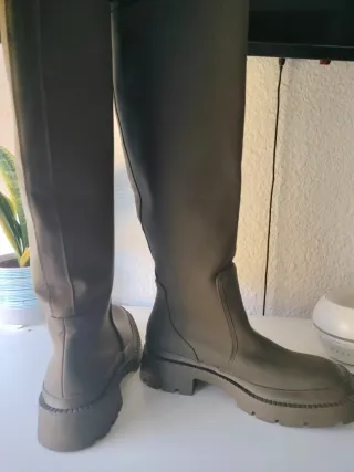 Botas altas Zara verde oliva talla 39