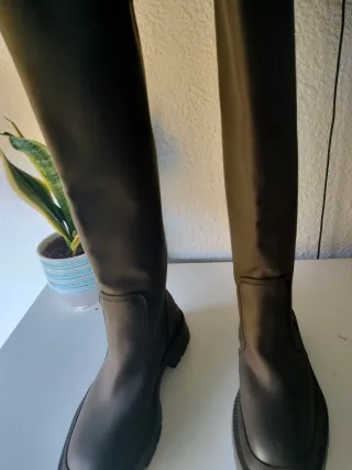 Botas altas Zara verde oliva talla 39