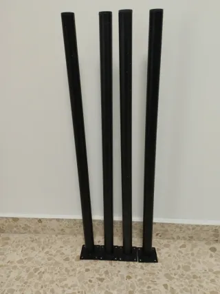 Juego de 4 patas de mesa metálicas negras
