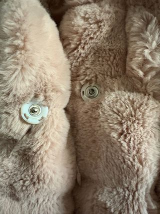 Cappotto pellicciato rosa con cappuccio