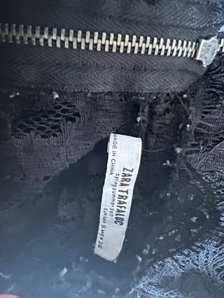Top encaje Zara negro Talla S