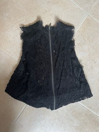 Top encaje Zara negro Talla S