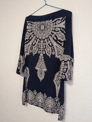 Vestido corto fiesta azul marino estampado