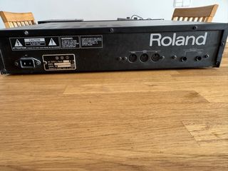 Roland Linear Synthesizer D-550