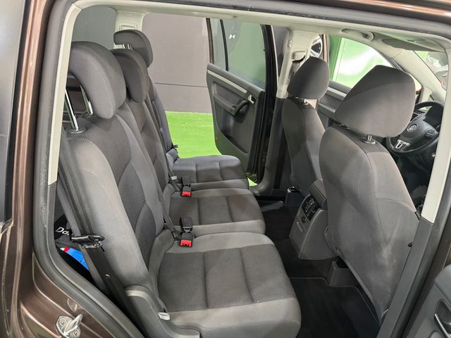 VOLKSWAGEN Touran 1.6 TDI Advance Bluemotion Tech