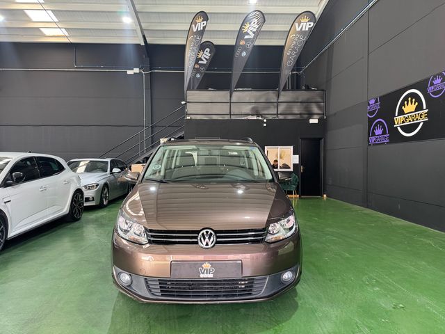 VOLKSWAGEN Touran 1.6 TDI Advance Bluemotion Tech
