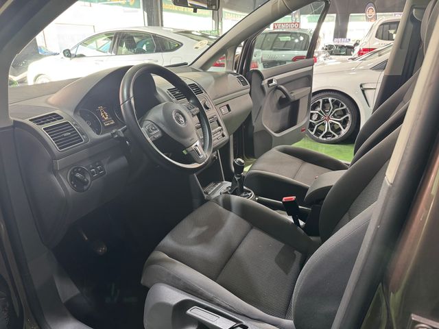 VOLKSWAGEN Touran 1.6 TDI Advance Bluemotion Tech