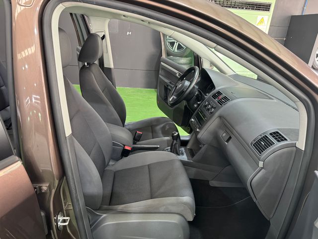 VOLKSWAGEN Touran 1.6 TDI Advance Bluemotion Tech