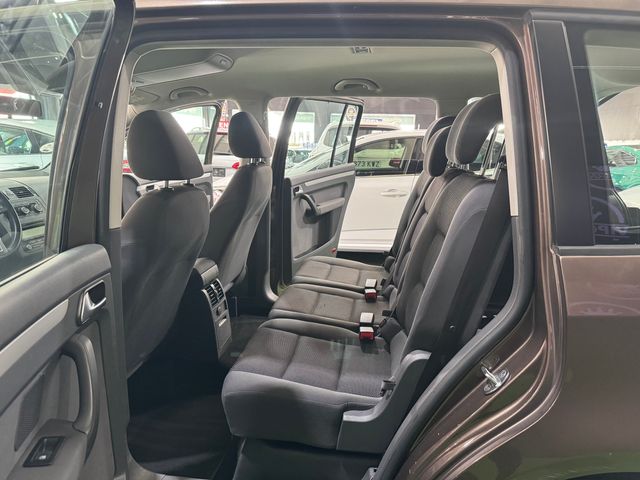 VOLKSWAGEN Touran 1.6 TDI Advance Bluemotion Tech