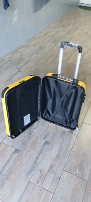 Maleta Cabina Amarilla 55x35x20 Nueva
