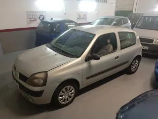 Renault Clio 2003