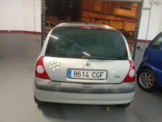Renault Clio 2003