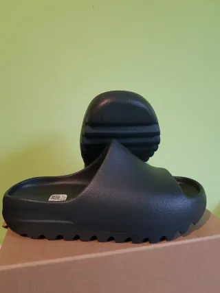 Yeezy Adidas YZY Dark Onyx Slide Taglia 35