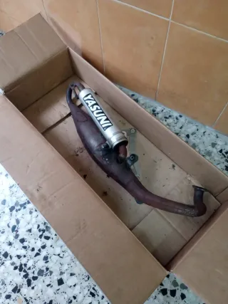 Escape Yasuni Tubo 225 Peugeot Ludix