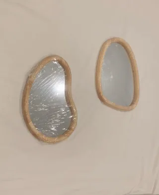 Set di specchi asimmetrici in legno