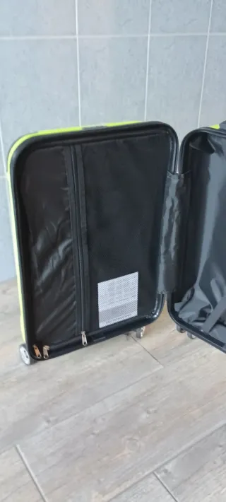 Maleta Cabina Verde Pistacho 55x35x20 Nueva