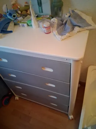 Vasca per bambini con fasciatoio