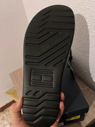 Sandalias Tommy Hilfiger Negras Talla 43