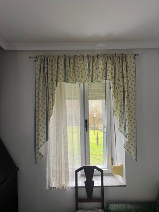 Tende in tessuto e legno