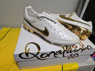 Nike Tiempo R10 Ronaldinho Oro Blanco