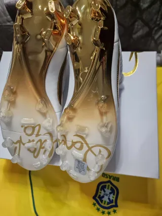 Nike Tiempo R10 Ronaldinho Oro Blanco