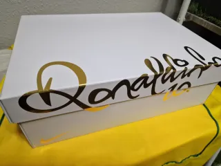 Nike Tiempo R10 Ronaldinho Oro Blanco