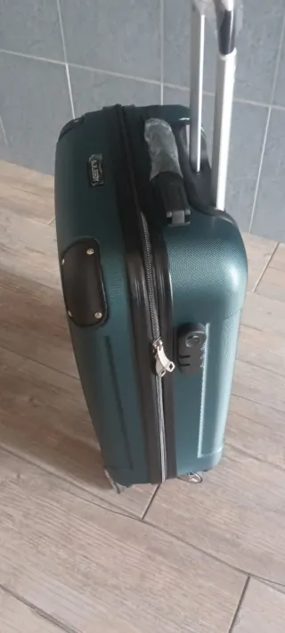 Maleta Cabina Verde Oscuro 55x35x20 Nueva