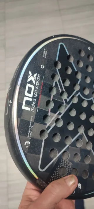 Pala de pádel Nox at2 Genius LTD edicion limitada