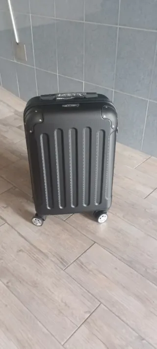Maleta Cabina Negra 55x35x20 Nueva