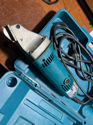 Cizalla Makita JS1660