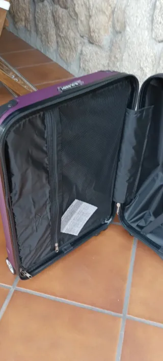 Maleta Cabina Morada 55x35x20 Nueva