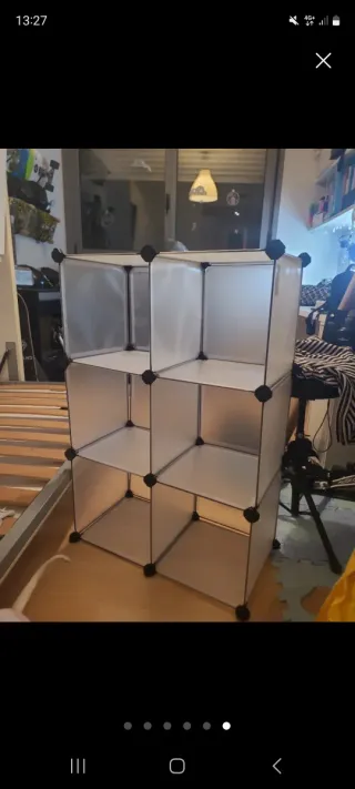 Mueble modular de plástico blanco y negro: 6 cubos