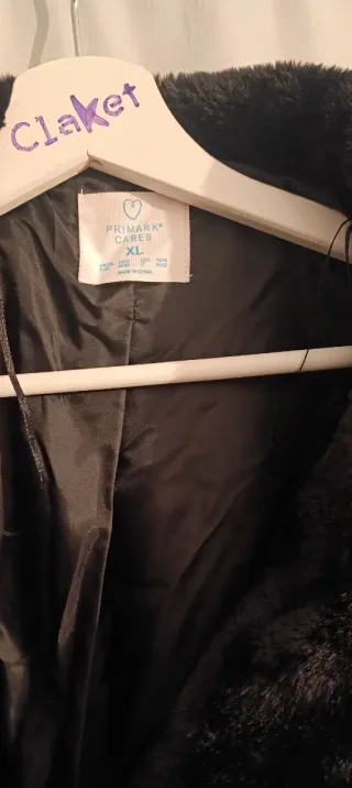 Abrigo de pelo negro mujer