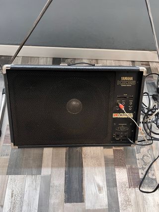 Teclado Yamaha PSR-60 + Monitor Yamaha KS35